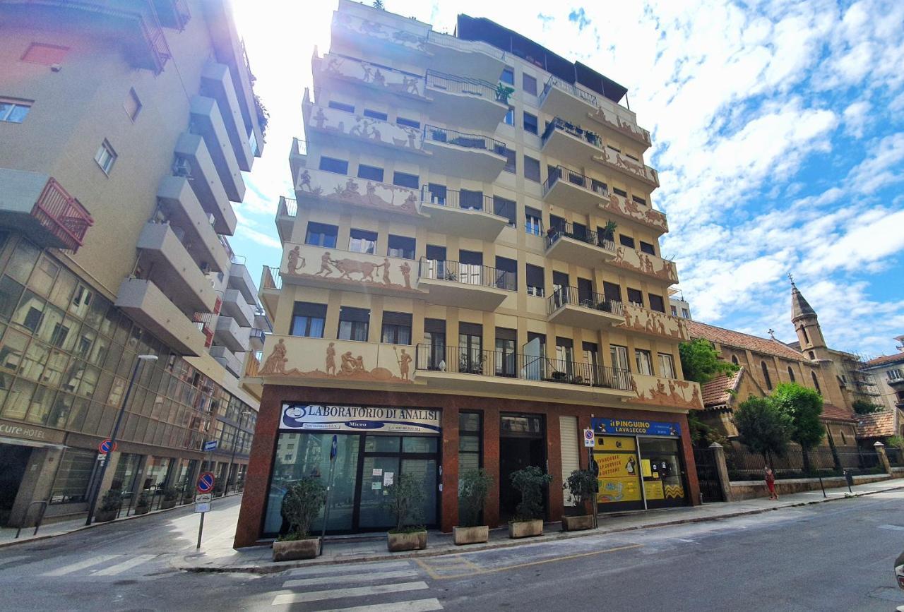 Hotel A Un Passo Dal Centro Palermo Exterior foto