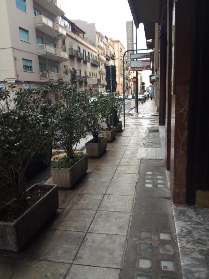 Hotel A Un Passo Dal Centro Palermo Exterior foto